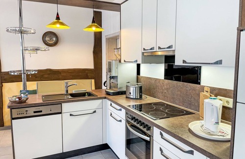 Gingst Apartment | Cosy apartment for 2 guests with WIFI, terrace, pets allowed and parking