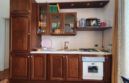 Tiche Apartment | Cosy apartment for 4 guests with WIFI, A/C, TV and terrace