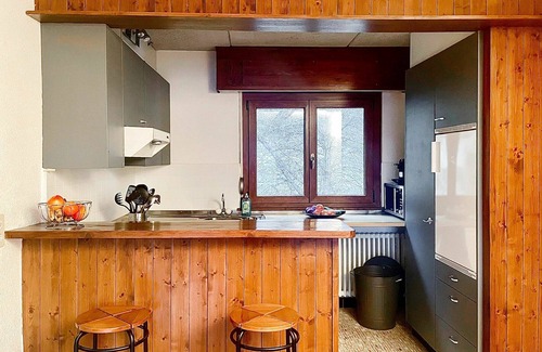 Randogne Apartment | Cosy apartment for 4 people with WIFI, TV, balcony and pets allowed