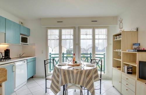 Saint-Igneuc Apartment | Cosy apartment for 4 people with WIFI, TV, balcony and pets allowed