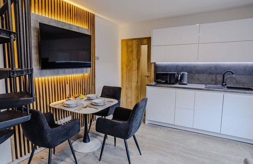 Trebon Apartment | Cosy apartment for 5 guests with WIFI, TV, terrace and panoramic view