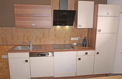 Flirsch Apartment | Cosy apartment for 5 guests with WIFI, TV, patio and pets allowed