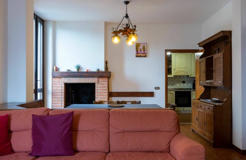 Gera Lario Apartment | Cosy apartment for 5 people with WIFI, TV, patio and pets allowed