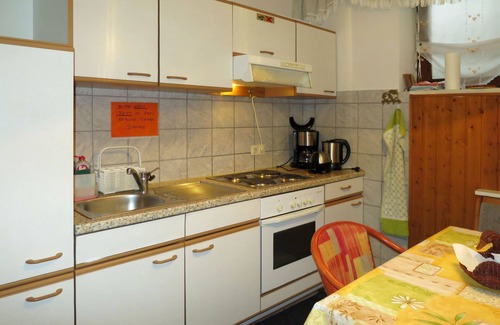 Fuegen Apartment | Cosy apartment for 6 people with WIFI, TV and terrace