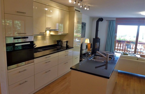 Randogne Apartment | Cosy apartment for 6 guests with WIFI, TV and terrace