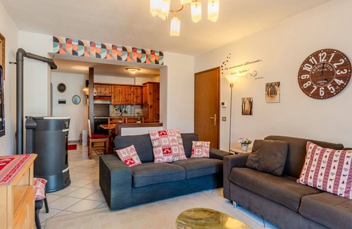 Ragoli Apartment | Cosy apartment for 6 guests with WIFI, TV and balcony