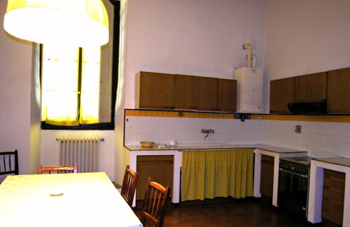 Scarperia e San Piero Villa | Cosy apartment in villa for 8 guests with pool, WIFI, TV and panoramic view