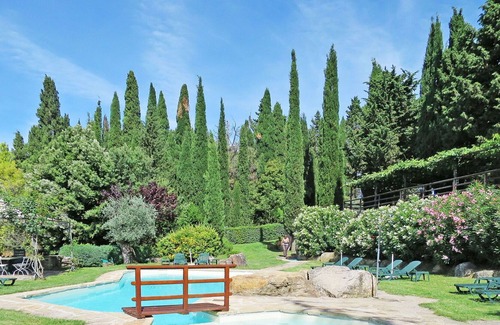 Roccastrada Villa | Cosy apartment in villa for 5 guests with pool, WIFI, TV, patio, pets allowed and parking