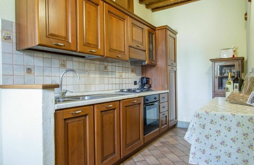 Gambassi Terme Villa | Cosy apartment in villa with pool, WIFI, A/C, TV, terrace, panoramic view, close to San Gimignano