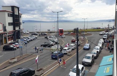 Galway Apartment | Cosy beachfront apartment in Salthill Galway city