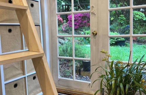 Olinda Cottage | Cosy bespoke Cottage in Olinda-central location
