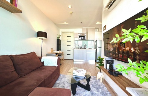 Phra Khanong Nuea Apartment | Cosy & Bright 1 Bedroom Near BTS