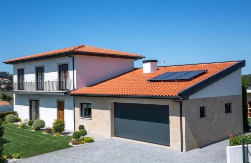 Barcelos Ski Chalet | Cosy Chalet in Várzea with Private Pool