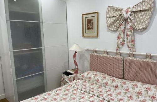 Chaillot Apartment | Cosy, chic, touristique