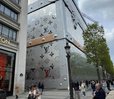 Chaillot Apartment | Cosy, chic, touristique