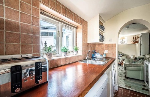 Ebford House | Cosy cottage in harbourside - Pass The Keys