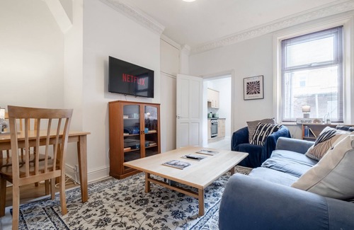 Jesmond Apartment | Cosy Flat,Great Location&Parking