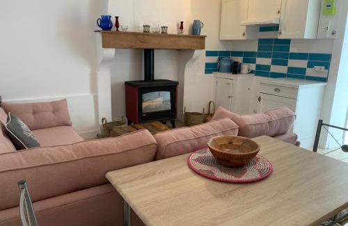 Brettes House | Cosy French retreat in Brettes