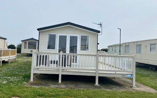 Lydd-on-Sea Resort | Cosy holiday home at Romney Sands