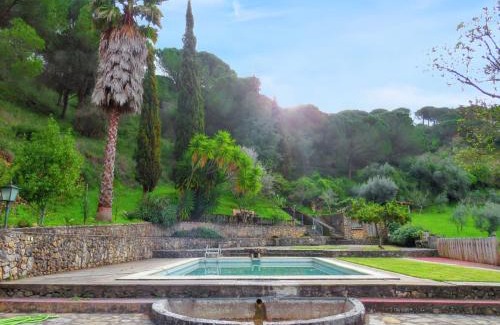 Sao Joao Batista House | Cosy house near Porto de Mós with shared swimming pool