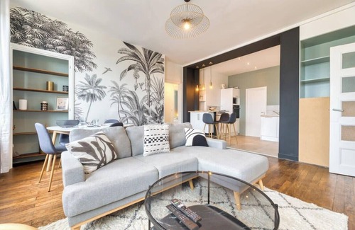 Quartier Grammont Apartment | Cosy Jungle : Un magnifique F5