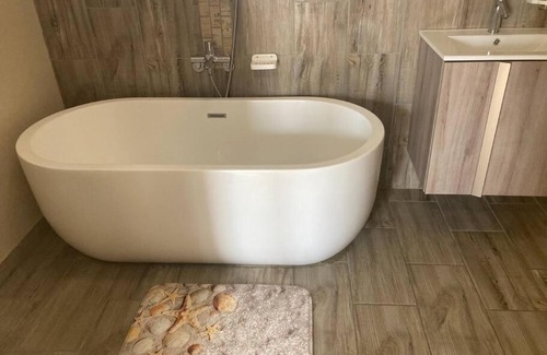 Nelspruit Apartment | Cosy & Modern home ideal for your Lowveld stay