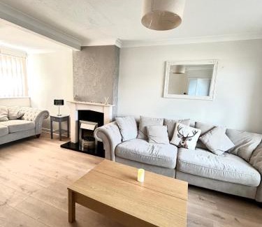 Hull House | Cosy stylish house West Hull