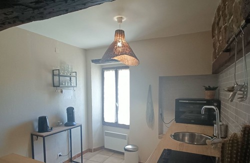 Sollies-Ville Apartment | Cosy T2 in the heart of a picturesque village