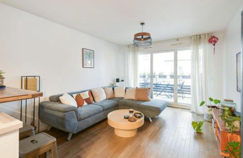 Belleville Apartment | Cosy T3 with terrace in Paris - Welkeys