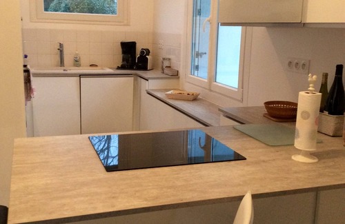 Pleumeur-Bodou House | Côte de Granit Rose 100 m from a sandy beach house renovated in 2016