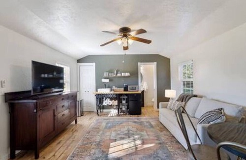 Brenham House | Cottage at Fable Farm, mins from Round Top/Brenham