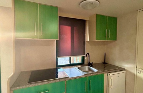 El Palmar Cottage | Cottage 'Coqueta Casita' with Private Terrace, Wi-Fi and Air Conditioning