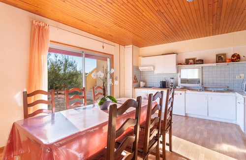 Camelas House | Cottage 'Dels Ocells' with Sea View, Shared Pool and Wi-Fi