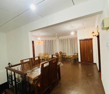 Kaduruduwa Villa | Cottage Leo