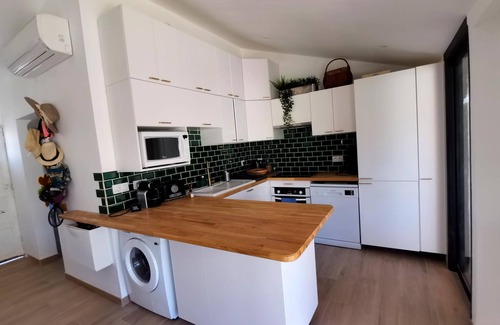 Palavas-les-Flots House | Cottage Les Mouettes, swimming pool, 10 min walk to the beach and center!