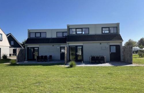 De Cocksdorp House | Cottage on a vacation park