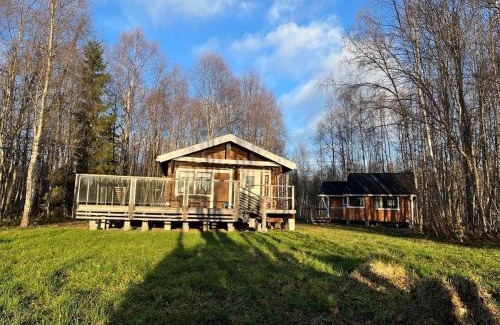 Ivalo Ski Chalet | Cottage on the shore of Ivalojoki
