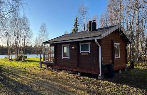 Ivalo Ski Chalet | Cottage on the shore of Ivalojoki