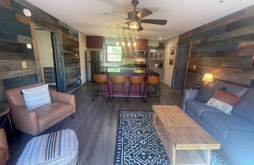 Mill Spring Cottage | Cottage on the water. Kayaks Fishing Fire Pit. 5 mins from TIEC. 15 to Lake Lure