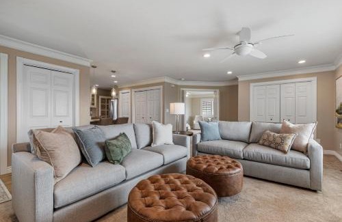 Heber House | Cottage on the hill sleeps 6 views gym office