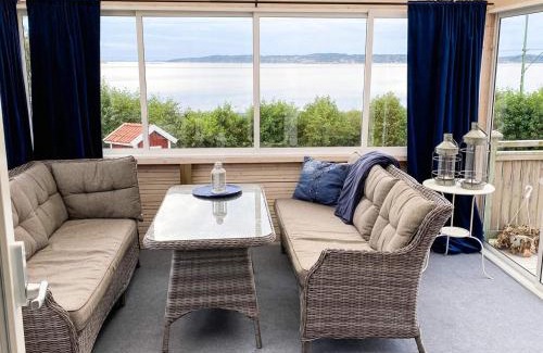 Stenungsund House | Cottage with Fjord View, Stenungsund