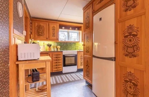 Hallaryd House | Cottage with hot tub