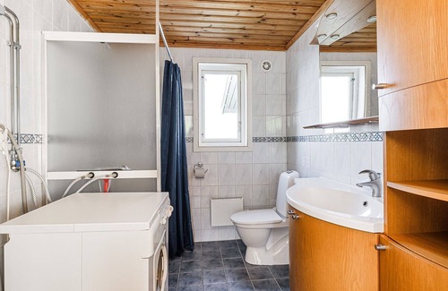 Vimmerby Municipality House | Cottage with its own sandy beach near VimmerbyI SE05018