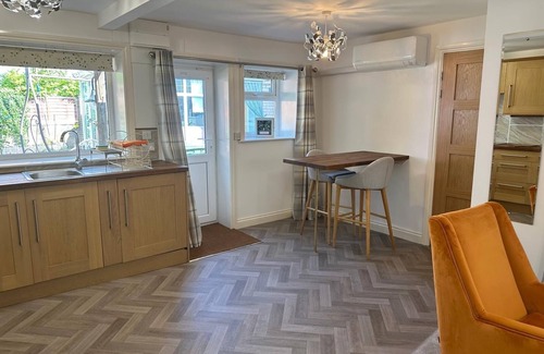 Cottingham Apartment | CottinghamDetachedProp/KingBed/Tv/Wifi