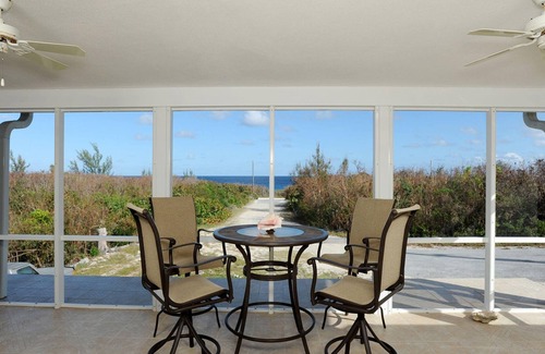 Rainbow Bay House | Cotton & Coconuts by Eleuthera Vacation Rentals