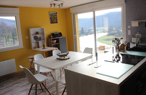 Tournavaux House | Country cottage with breathtaking view of the Semoy river. Pets welcome.