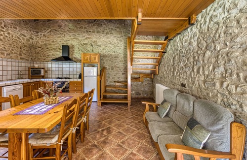 Merlant Cottage | Country House 'El Paller I De Can Soler' with Shared Pool, Shared Garden and Wi-Fi