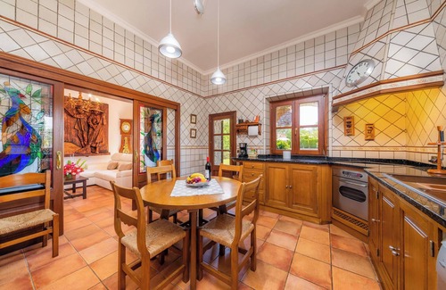 Arta Villa | Country House 'Es Voltor' with Mountain View, Wi-Fi and Air Conditioning