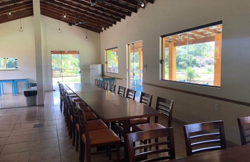 Paruru Cottage | Country house/family and corporate events.