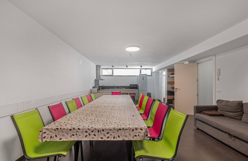 Tornos House | Country House 'Laberinto' with Private Terrace, Private Garden and Wi-Fi